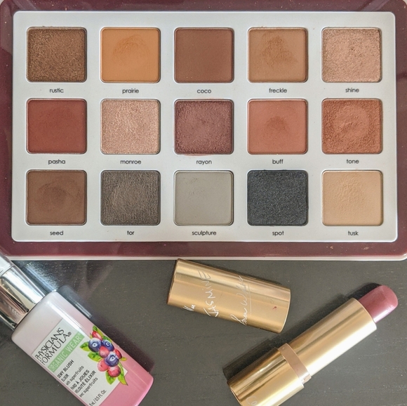 Meet your Posher, Afsah - Picture 1 of 5